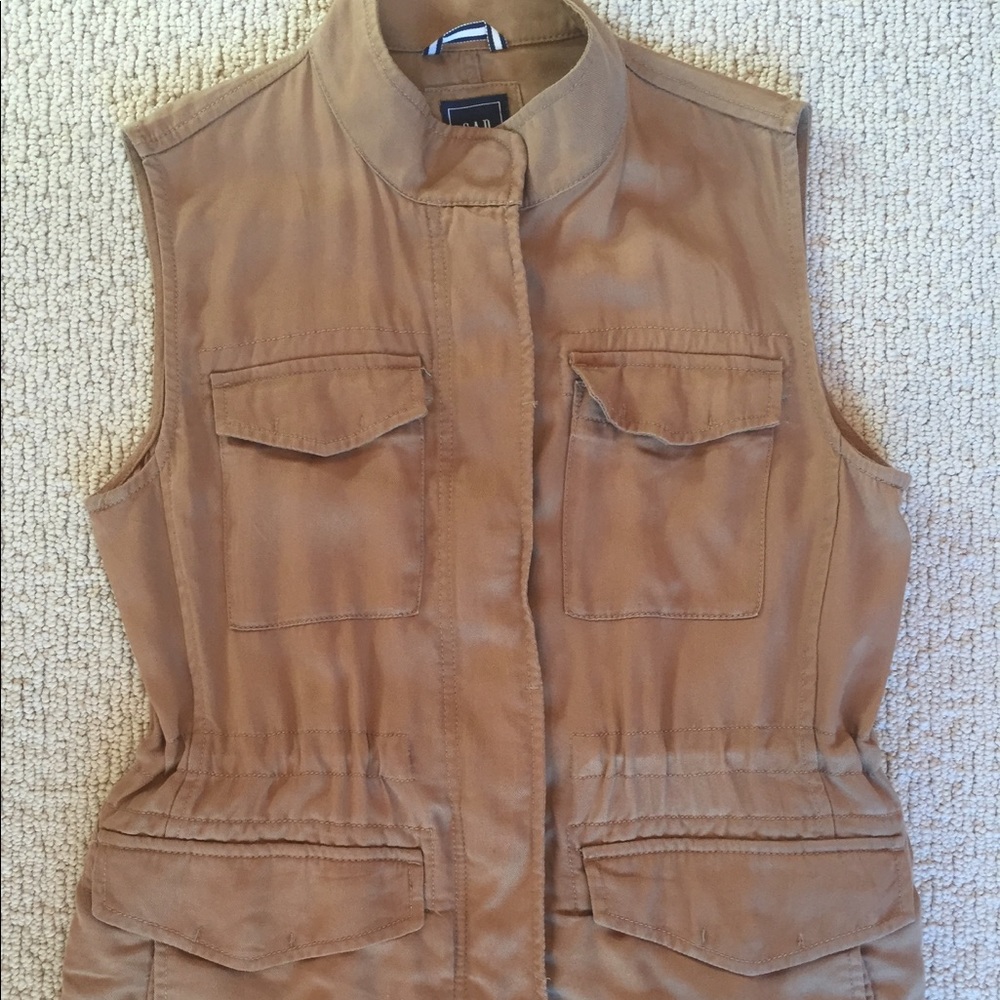Tan Brown pocket Vest size M